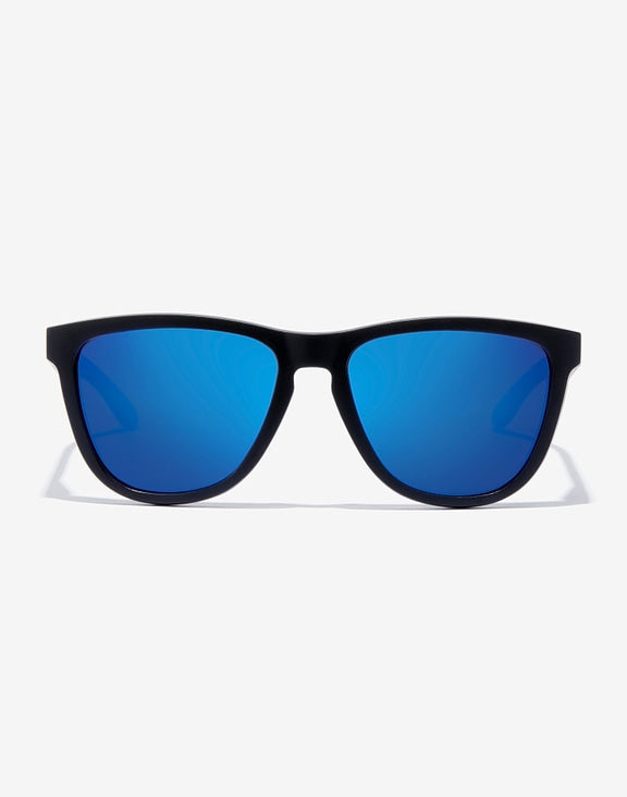 LUNETTES HAWKERS ONE RAW - POLARIZED BLACK SKY
