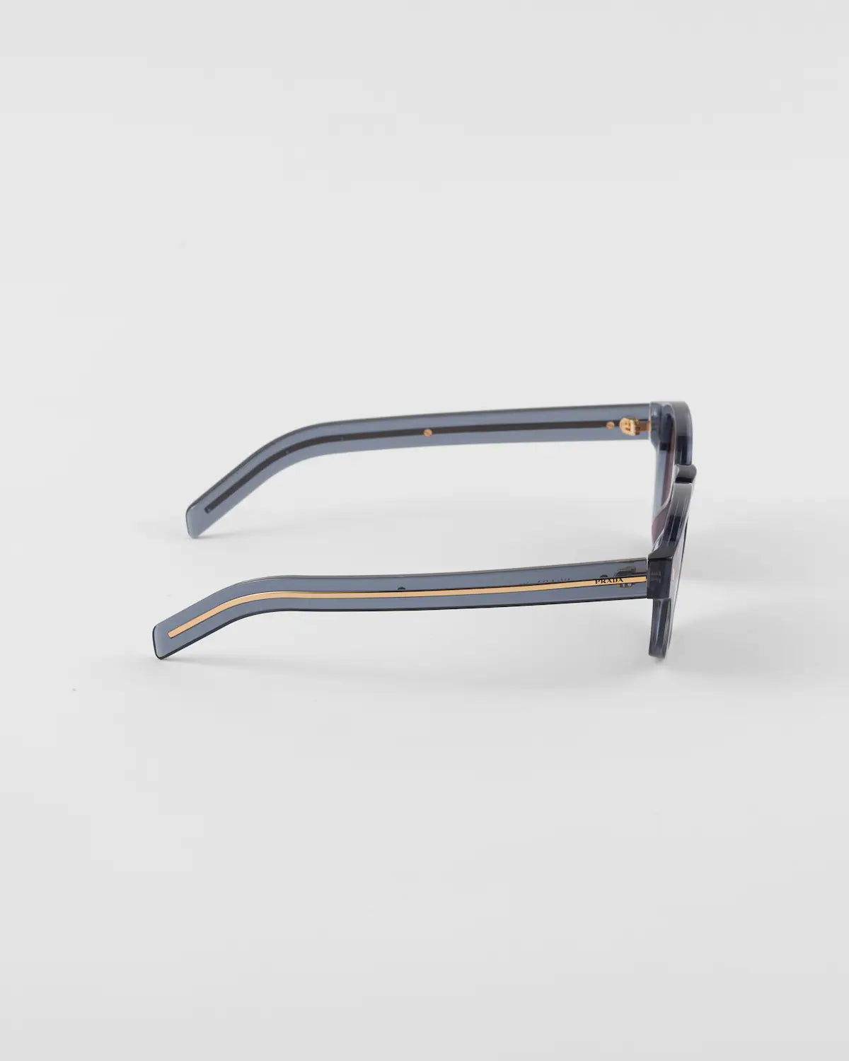 LUNETTES DE SOLEIL PRADA AVEC  PLAQUE EN MÉTAL  ICONIQUES 
MARRON FONCÉ
