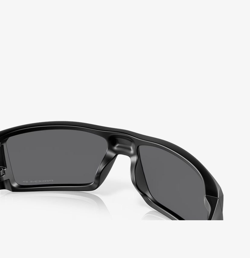 LUNETTES OAKLEY HELIOSTAT NIGHT MISSION COLLECTION