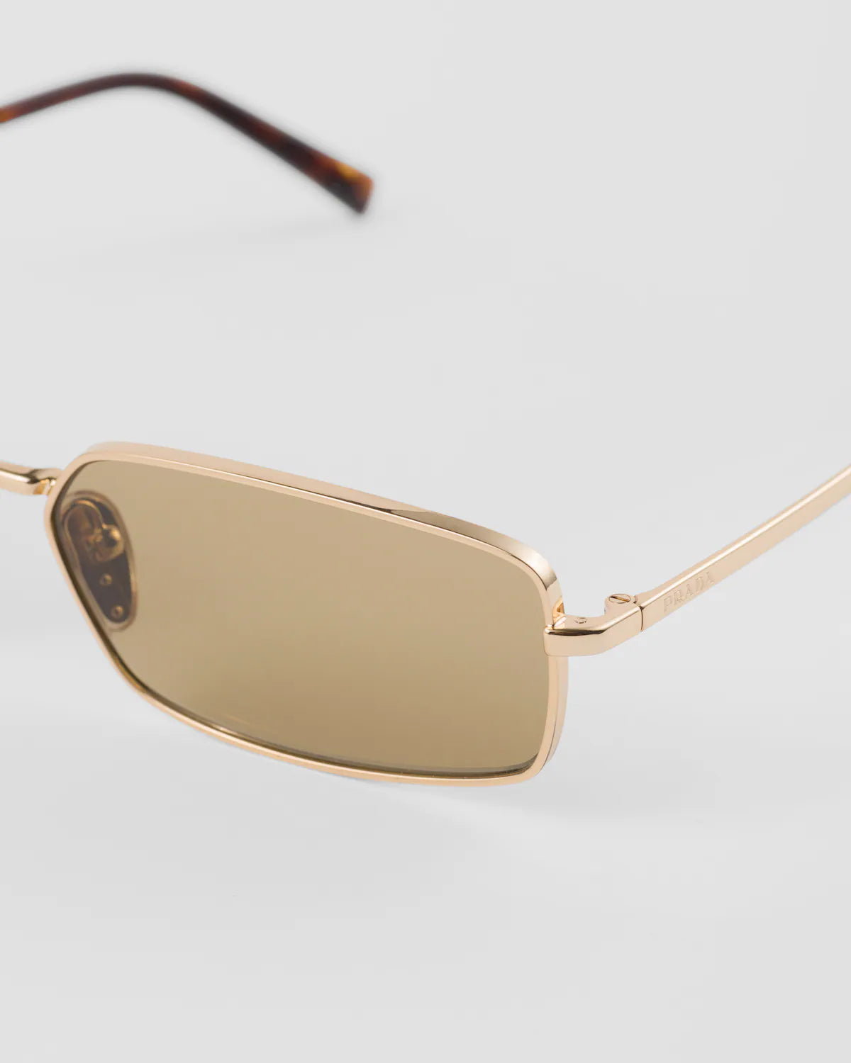 LUNETTES DE SOLEIL ORNEES DU LOGO PRADA